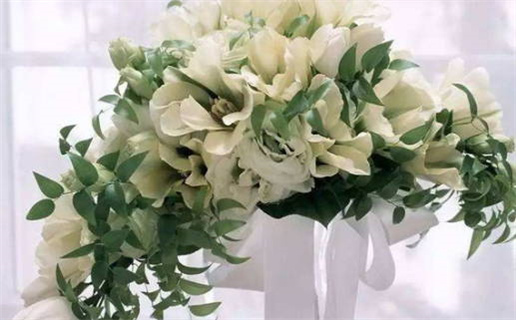 2027年农历冬月廿二结婚日子如何 适不适合办喜事