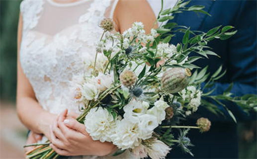 2033年农历三月廿七领证黄道吉日 宜登记结婚吉日查询