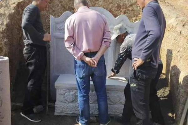 3月动土立碑吉日 腊月可以立碑吗